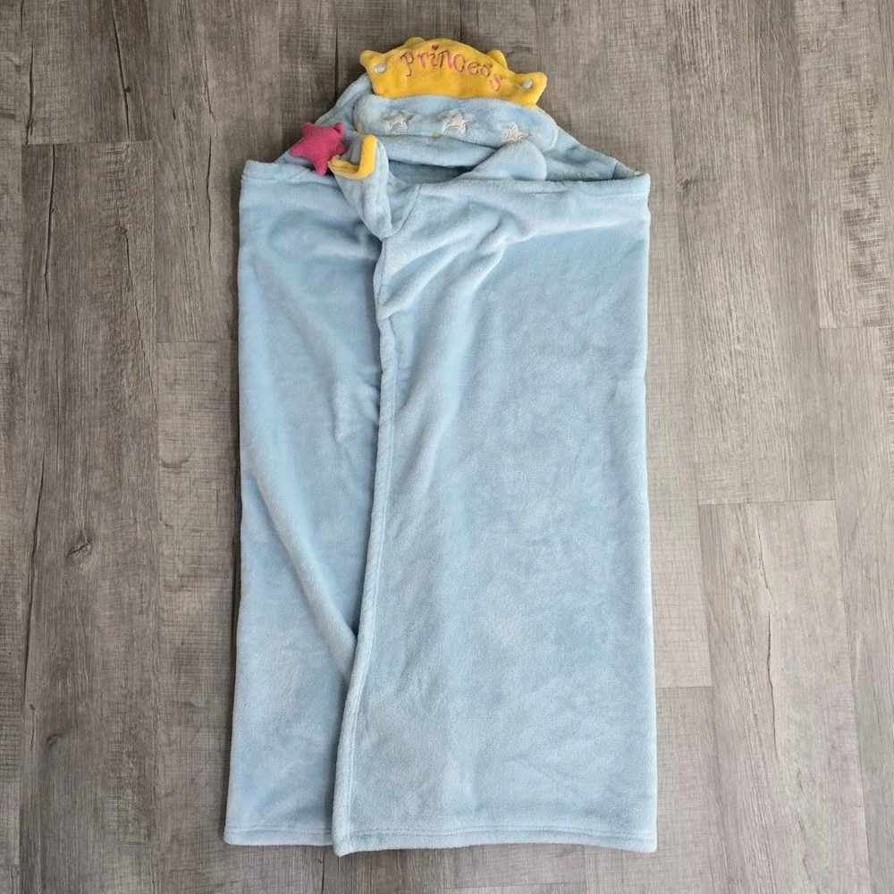 Cuddly Buddies Hooded Wearable Blanket Girls Blue Princess Crown Plush Fleece